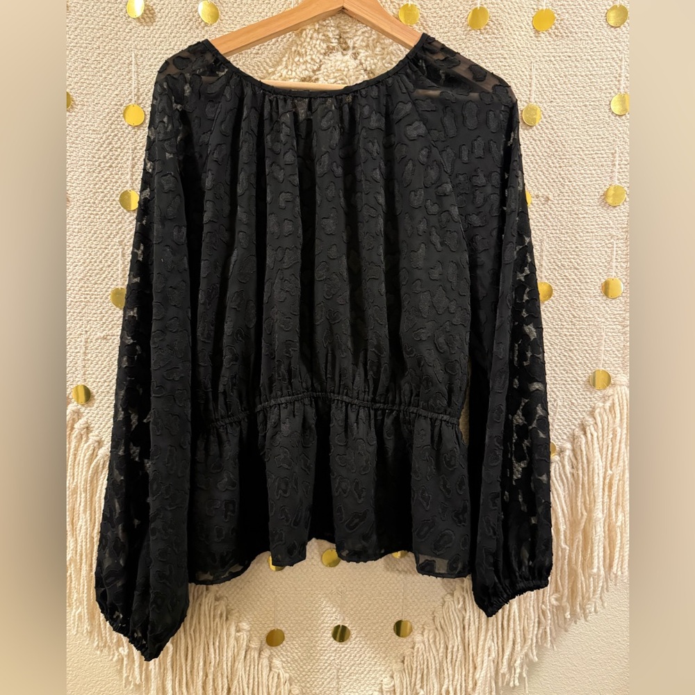 NWT Ann Taylor Chic Black Patterned Blouse